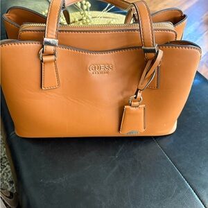 GUESS tan bag 💼